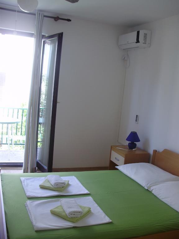 Villa Welcome Vrboska Szoba fotó